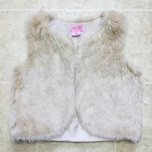 ⭐️ “OUR GENERATION” ⭐️ WINTER FAUX FUR VEST ⭐️
